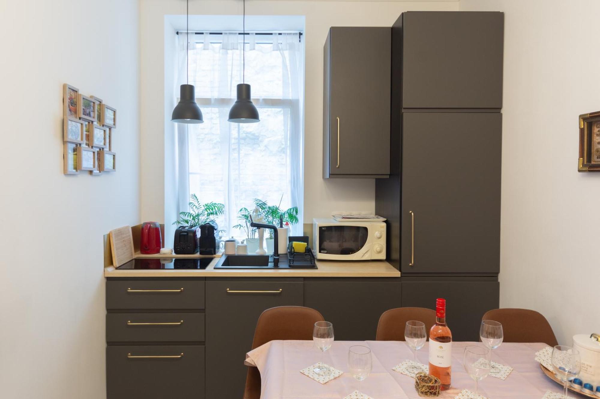 Quiet In The Bustling Center Appartement